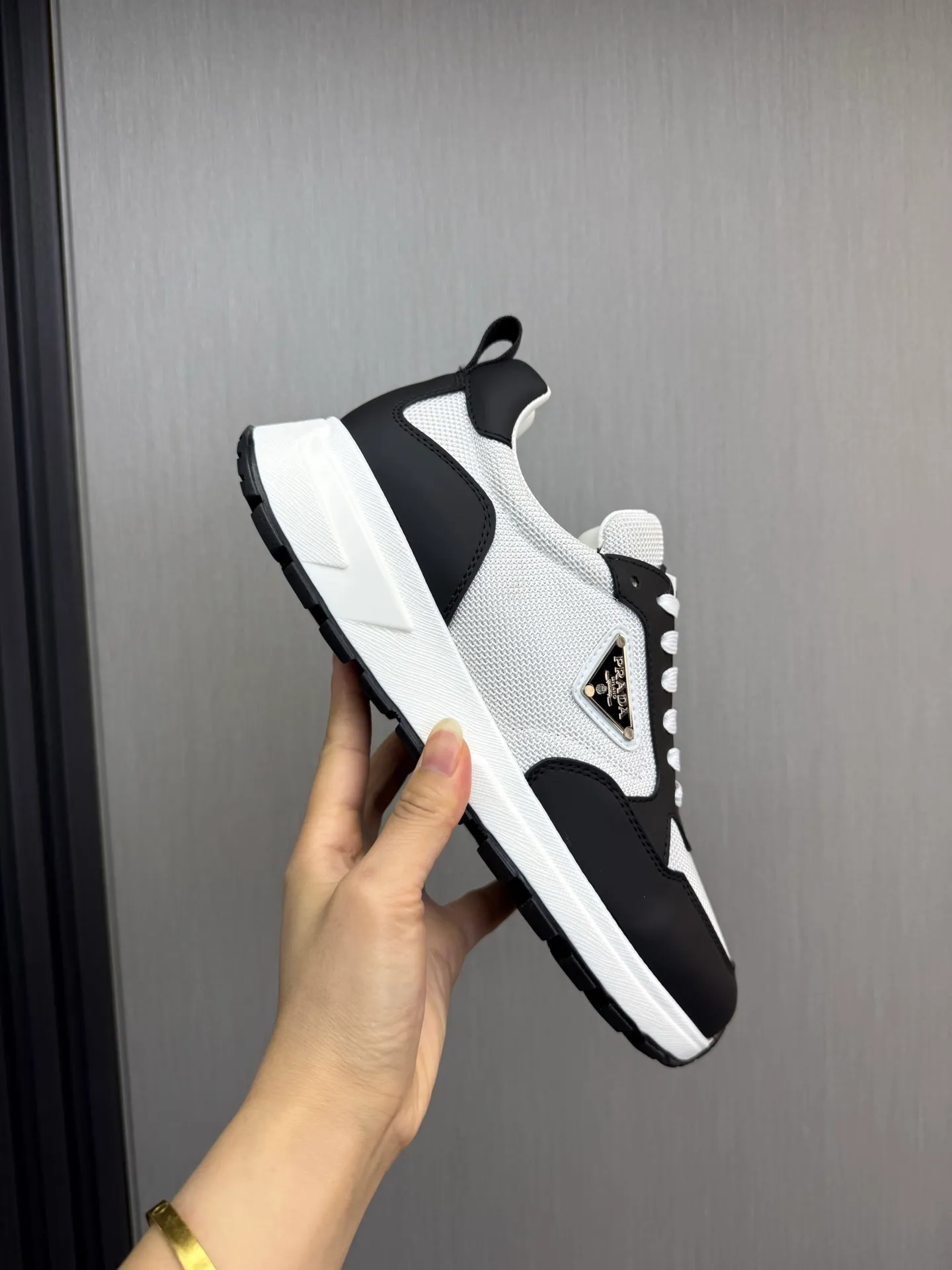 Men's shoes 💰560💰 [PRADA] Popular items in men's shoes counters, synchronized with the official website, high-quality cowhide stitching breathable mesh + cowhide lining, 1🆚1 replica, original sole, 38-45 (customized for 45, non-refundable)